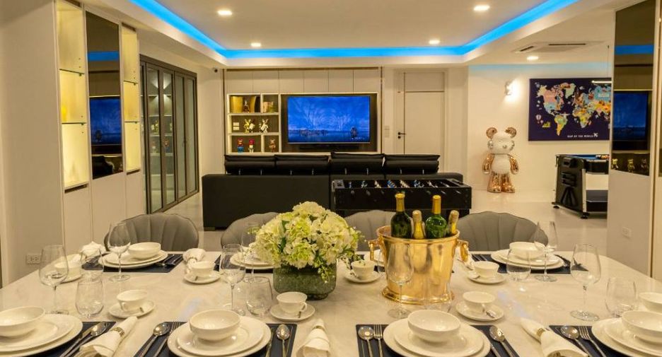 For sale 3 bedrooms condo in Phutthamonthon, Nakhon Pathom