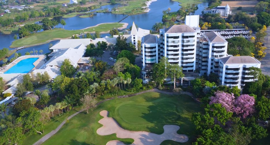 For sale 3 bedrooms condo in Phutthamonthon, Nakhon Pathom