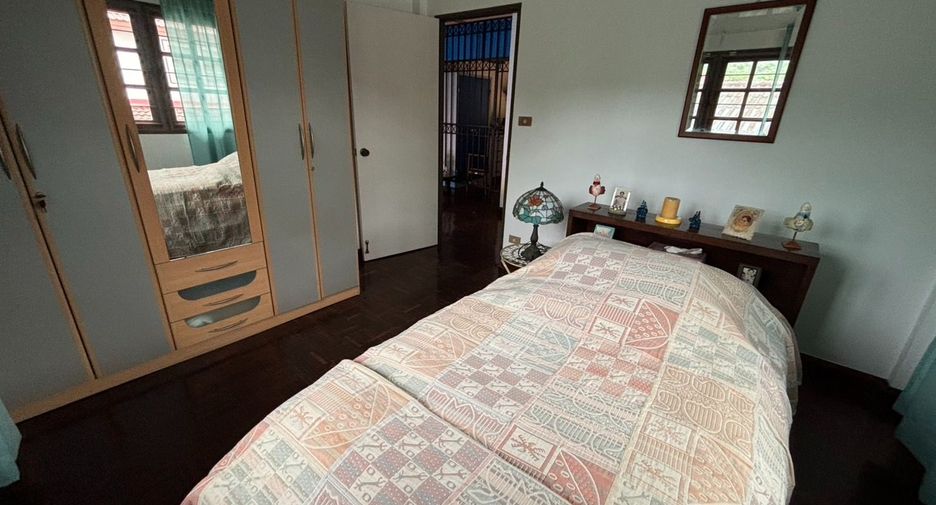 For rent 3 bedrooms house in Si Racha, Chonburi