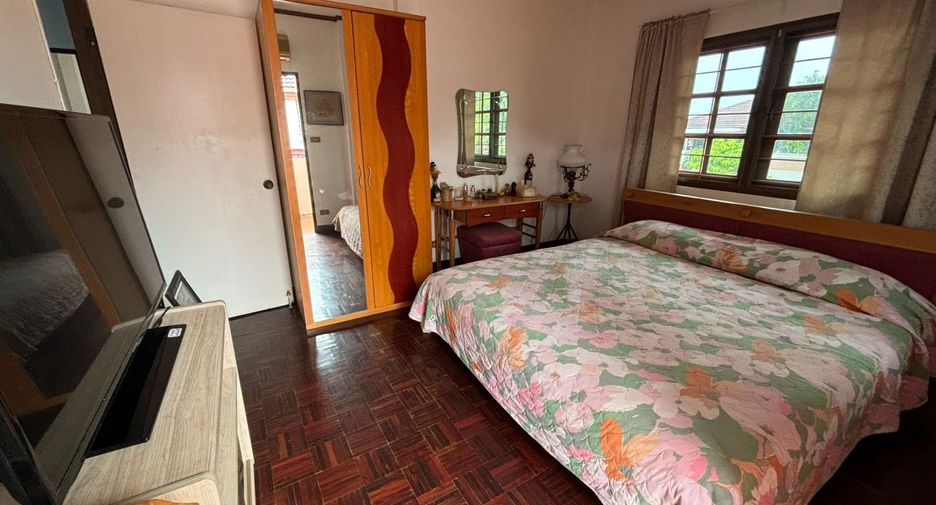 For rent 3 bedrooms house in Si Racha, Chonburi