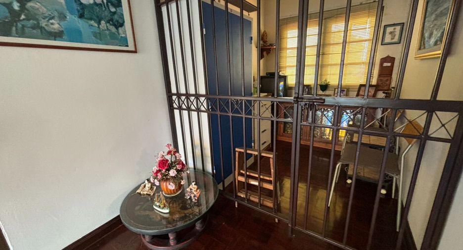 For rent 3 bedrooms house in Si Racha, Chonburi