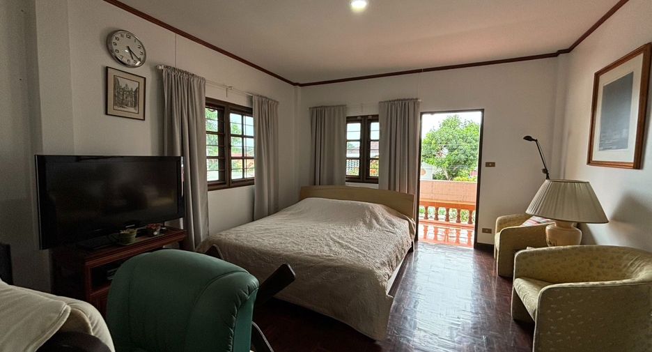 For rent 3 bedrooms house in Si Racha, Chonburi