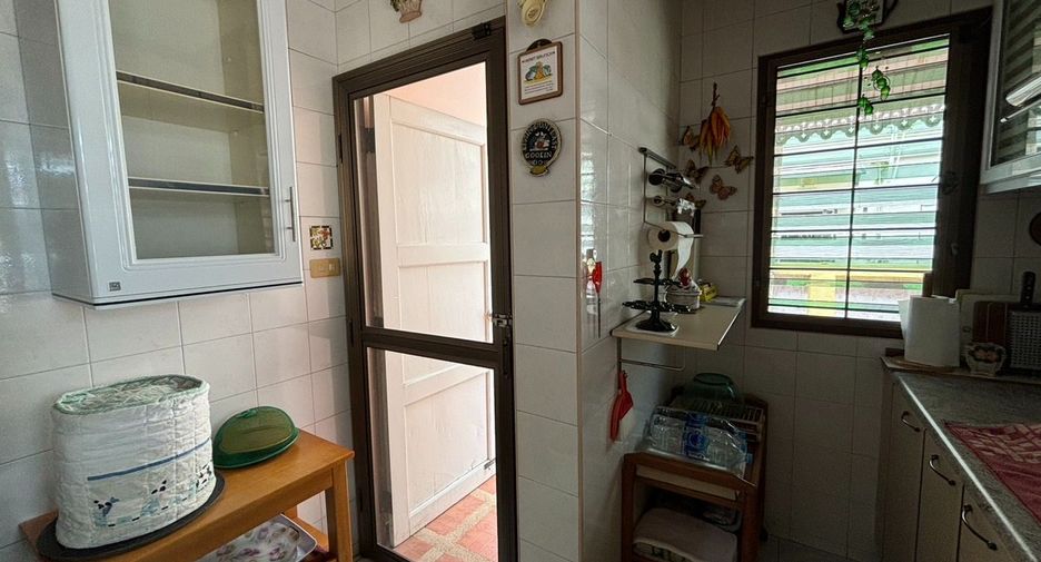For rent 3 bedrooms house in Si Racha, Chonburi