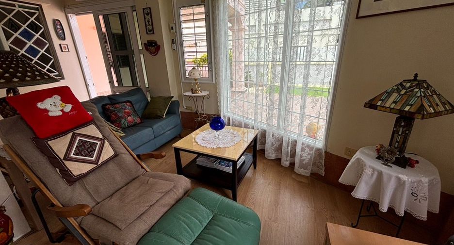 For rent 3 bedrooms house in Si Racha, Chonburi