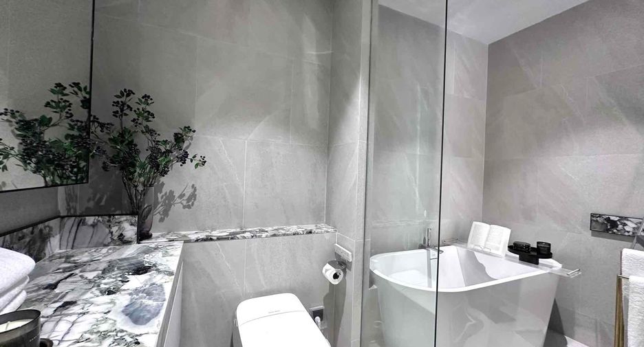 For sale 2 bedrooms condo in Sathon, Bangkok