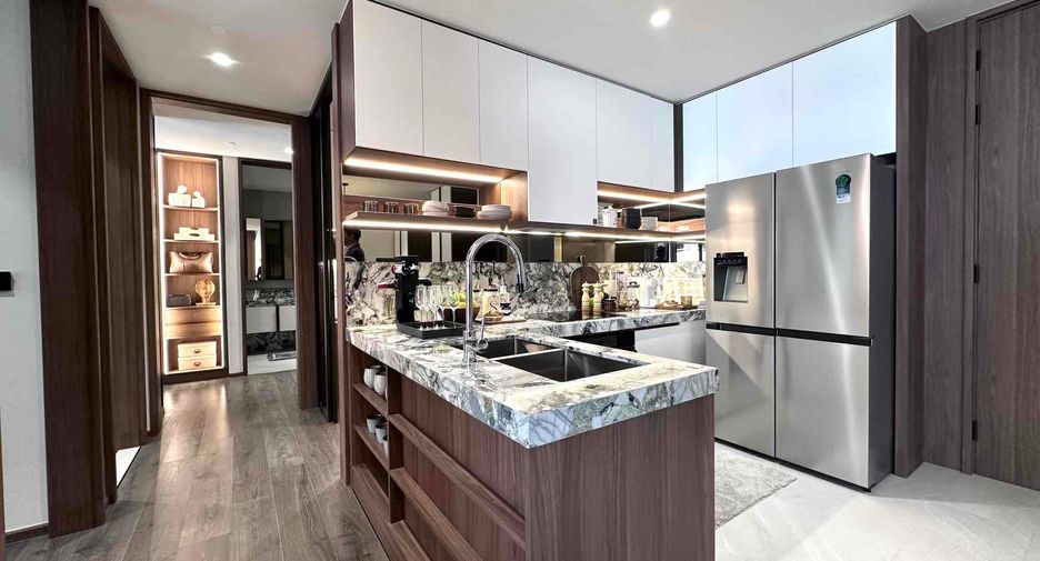For sale 2 bedrooms condo in Sathon, Bangkok