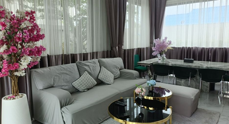 For rent and for sale 4 bedrooms villa in Bang Lamung, Chonburi