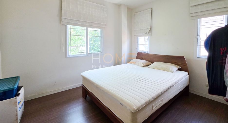 For sale 4 bedrooms house in Thung Khru, Bangkok
