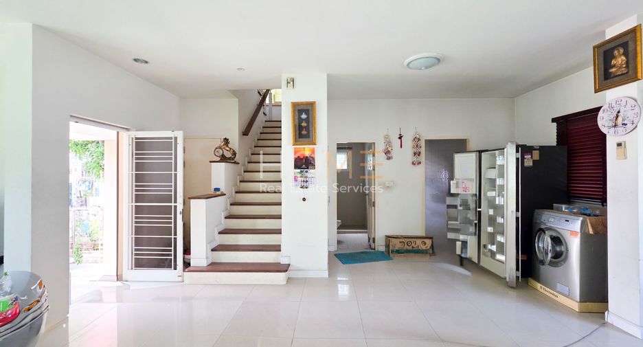 For sale 4 bedrooms house in Thung Khru, Bangkok