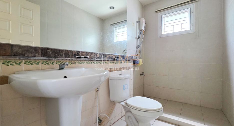 For sale 4 bedrooms house in Thung Khru, Bangkok