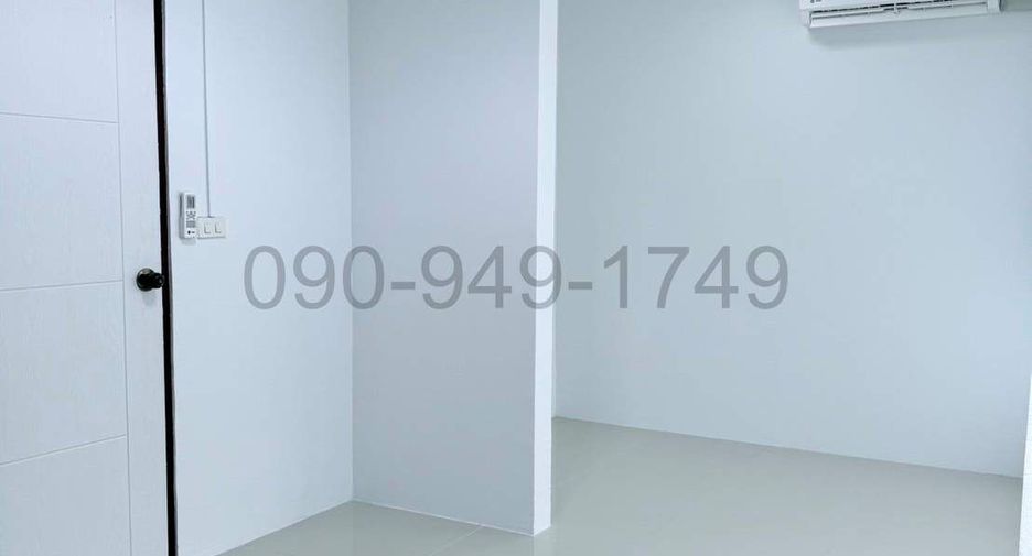 For rent 3 bedrooms townhouse in Prawet, Bangkok