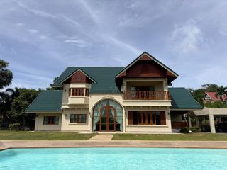 For rent and for sale 5 bedrooms villa in Mueang Phuket, Phuket