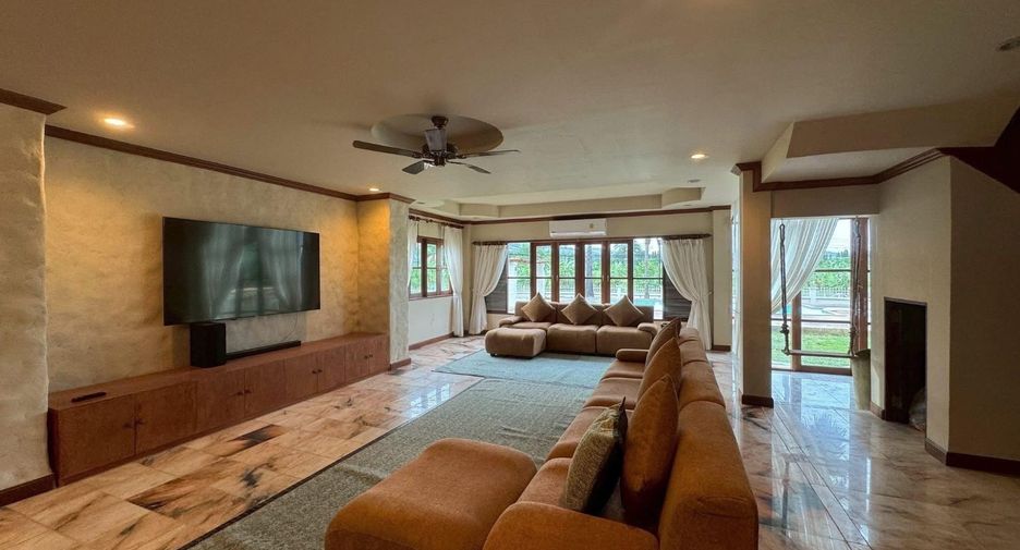 For rent and for sale 5 bedrooms villa in Mueang Phuket, Phuket