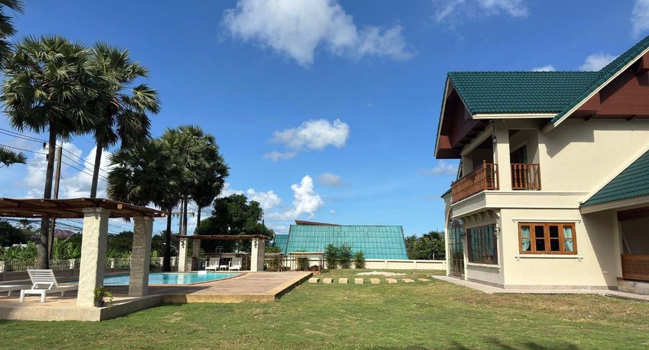 For rent and for sale 5 bedrooms villa in Mueang Phuket, Phuket