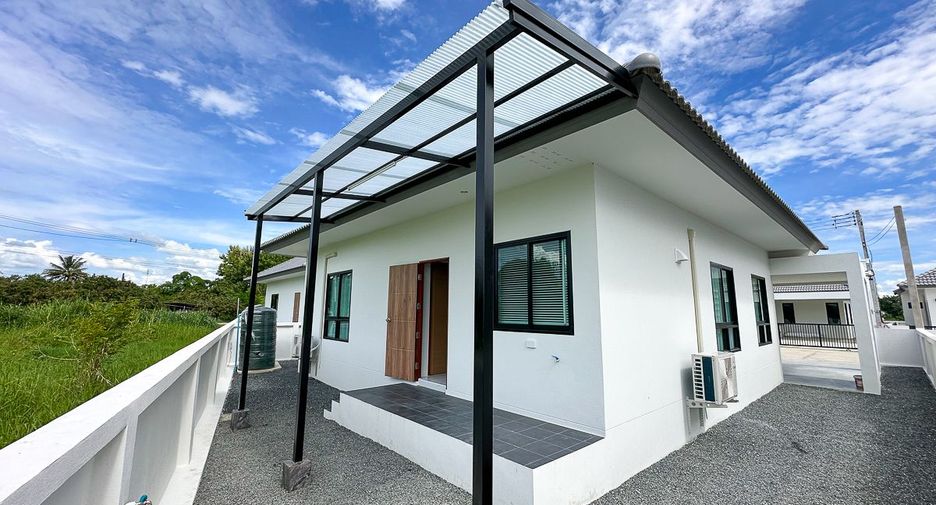 For rent 3 bedrooms house in San Pa Tong, Chiang Mai