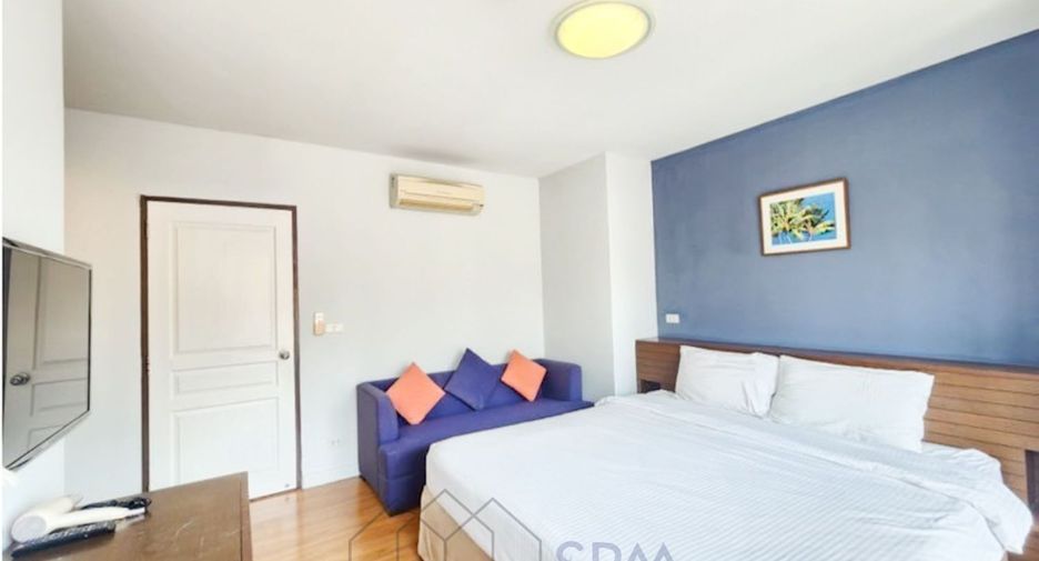 For sale 4 bedrooms condo in Cha Am, Phetchaburi