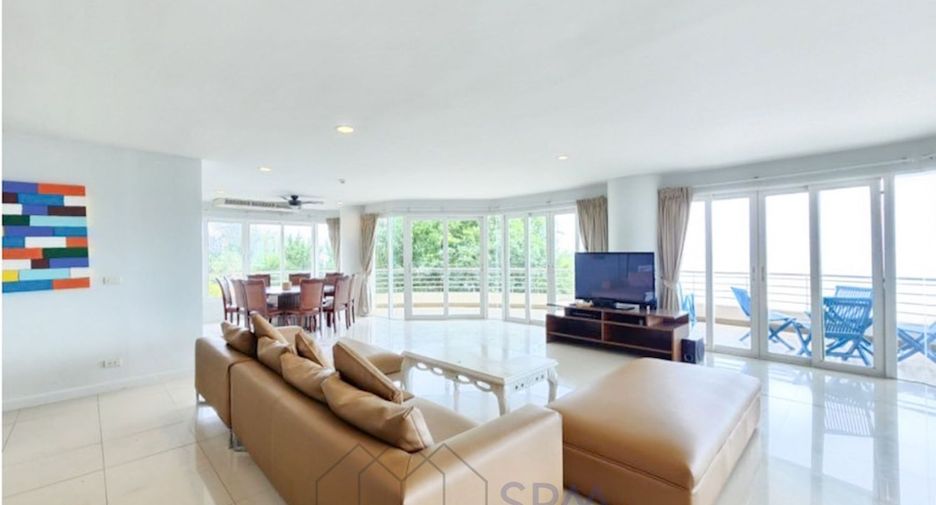 For sale 4 bedrooms condo in Cha Am, Phetchaburi