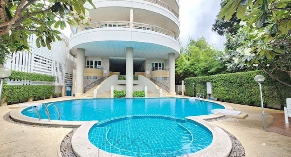 For sale 4 bedrooms condo in Cha Am, Phetchaburi