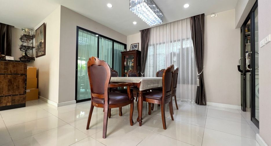 For sale 4 bed house in Pak Kret, Nonthaburi