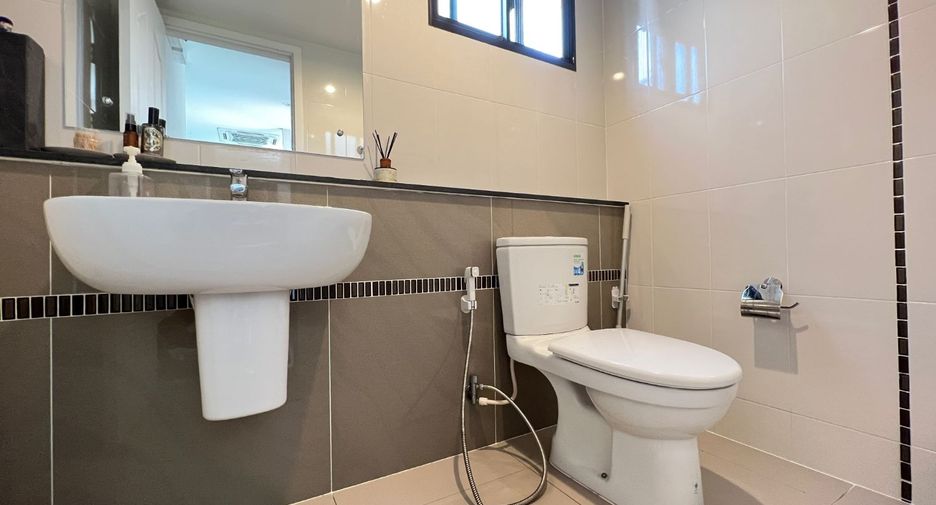 For sale 4 bed house in Pak Kret, Nonthaburi