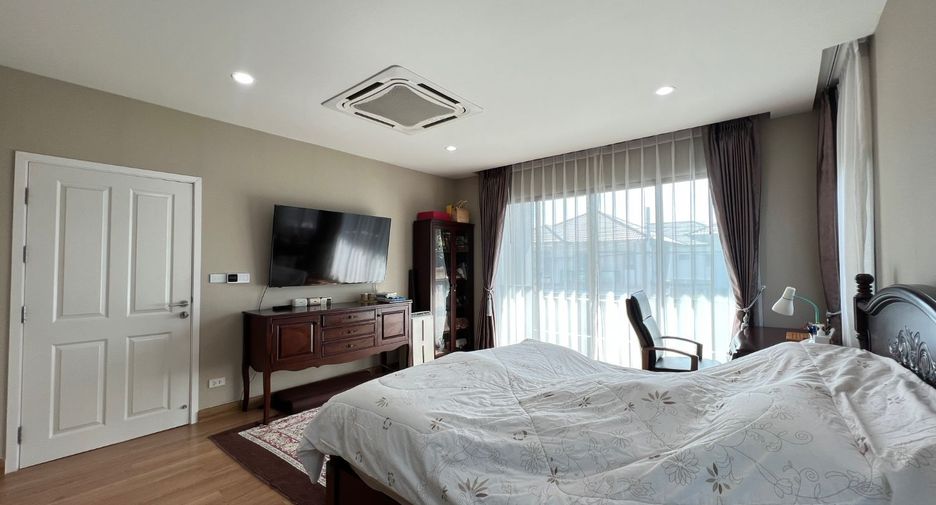 For sale 4 bed house in Pak Kret, Nonthaburi