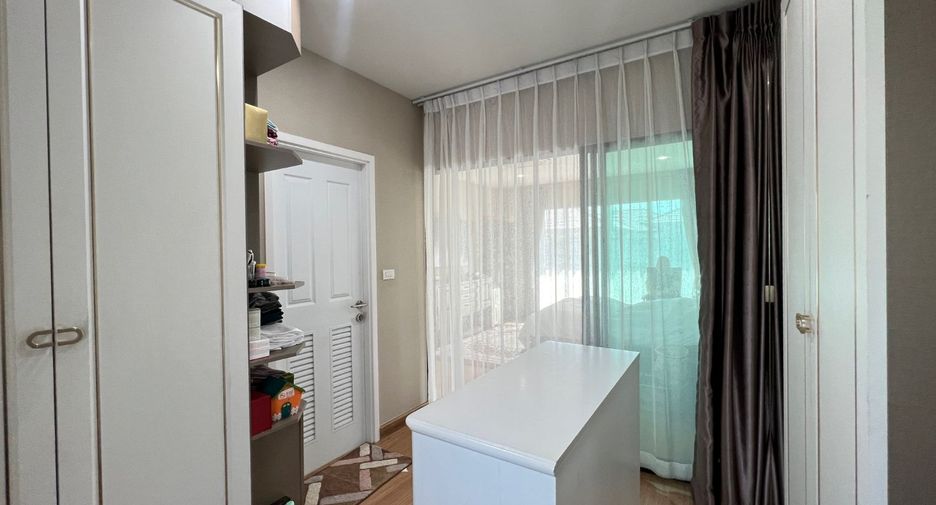 For sale 4 bed house in Pak Kret, Nonthaburi