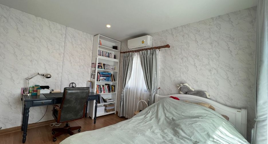 For sale 4 bed house in Pak Kret, Nonthaburi