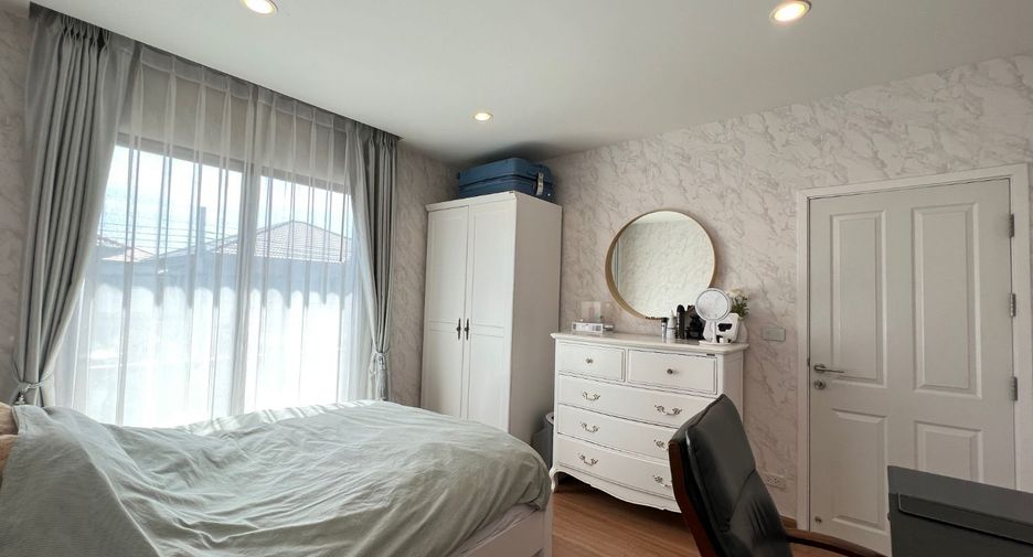 For sale 4 bed house in Pak Kret, Nonthaburi