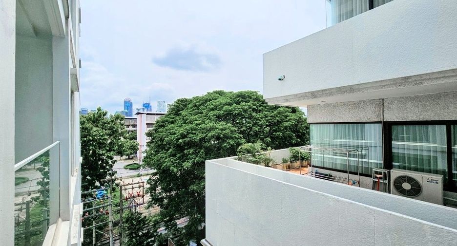À louer 1 chambre appartement avec services à Sathon, Bangkok