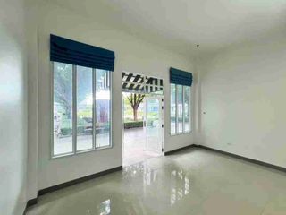 Local comercial en venta de 1 habitaciones en Rat Burana, Bangkok