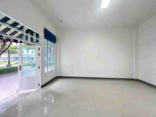 Local comercial en venta de 1 habitaciones en Rat Burana, Bangkok