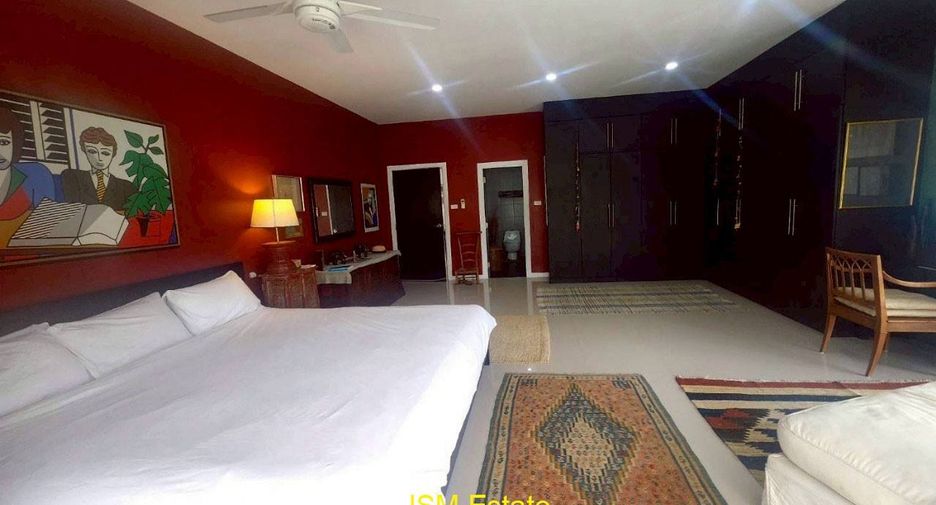 For sale 4 bedrooms house in Hua Hin, Prachuap Khiri Khan