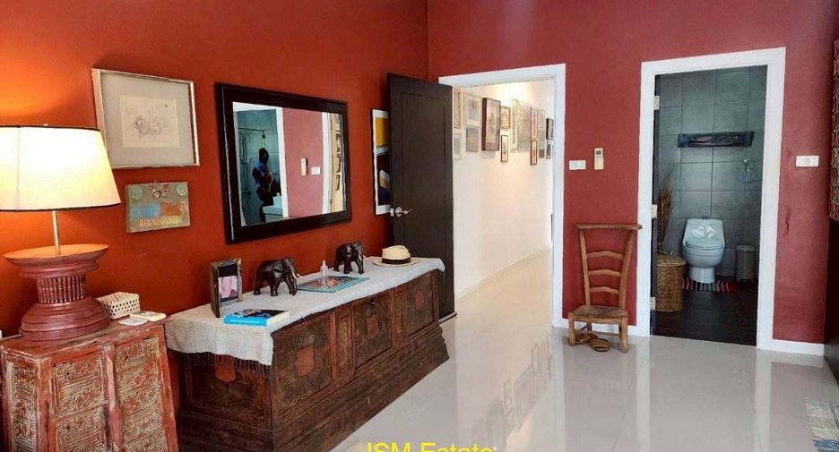 For sale 4 bedrooms house in Hua Hin, Prachuap Khiri Khan
