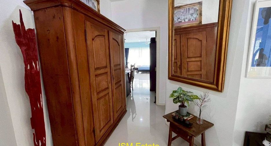 For sale 4 bedrooms house in Hua Hin, Prachuap Khiri Khan