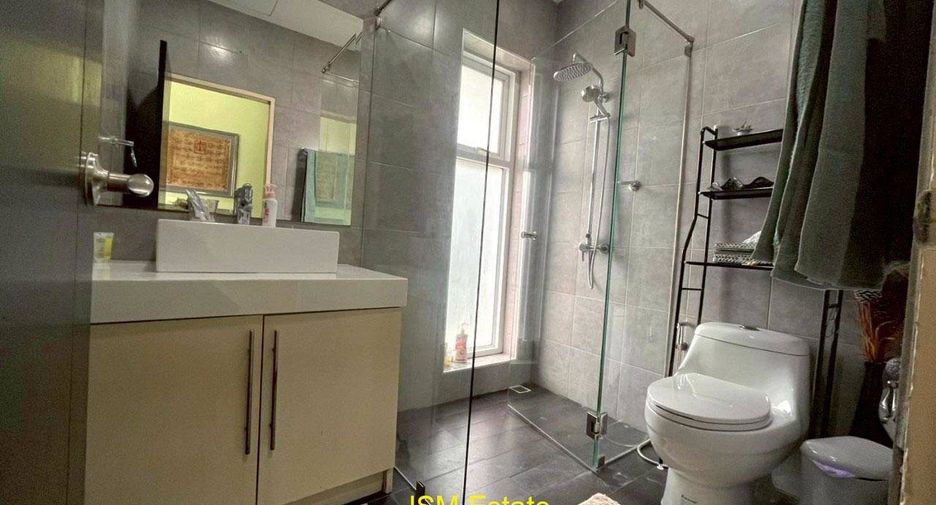 For sale 4 bedrooms house in Hua Hin, Prachuap Khiri Khan