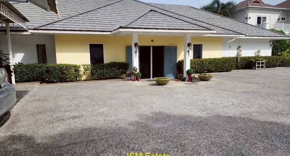 For sale 4 bedrooms house in Hua Hin, Prachuap Khiri Khan