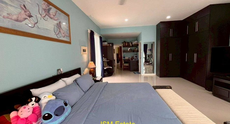 For sale 4 bedrooms house in Hua Hin, Prachuap Khiri Khan