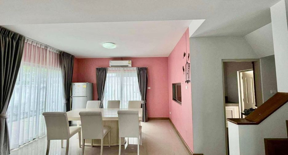 For rent 3 bedrooms house in Si Racha, Chonburi