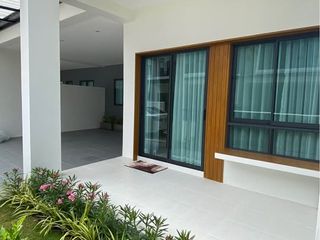 For rent 3 bed townhouse in Bang Lamung, Chonburi