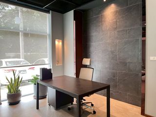 For rent and for sale 1 bed office in Huai Khwang, Bangkok