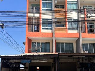 For sale 6 bedrooms retail Space in Si Racha, Chonburi