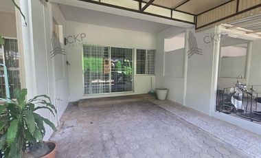Reihenhaus zum Kauf mit 4 Zimmer in Chatuchak, Bangkok