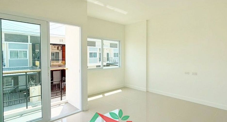 For sale 2 bedrooms townhouse in Lat Lum Kaeo, Pathum Thani