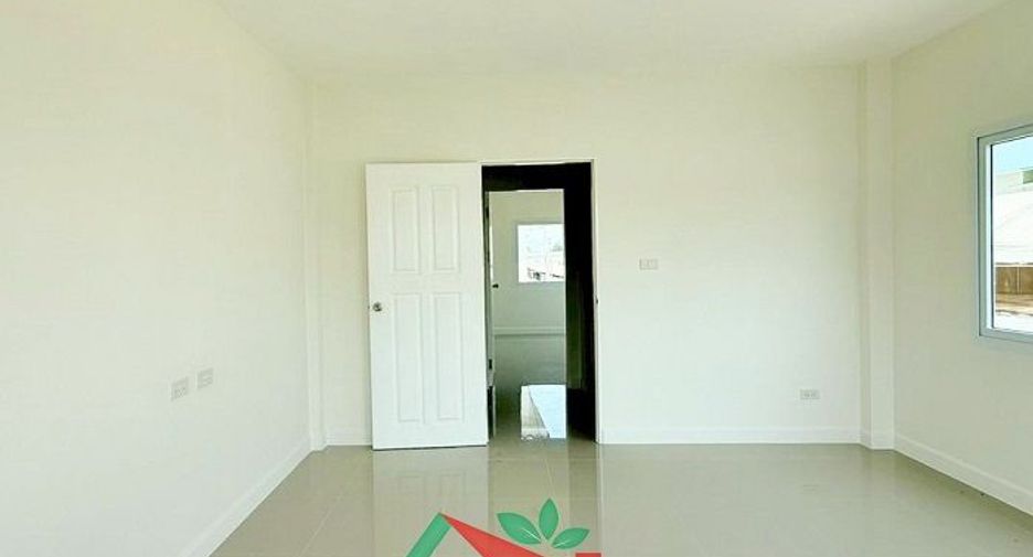 For sale 2 bedrooms townhouse in Lat Lum Kaeo, Pathum Thani