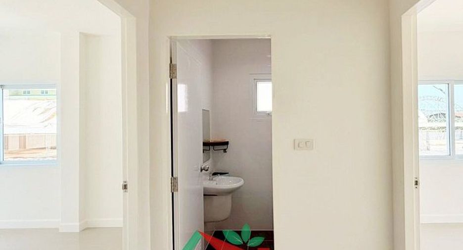 For sale 2 bedrooms townhouse in Lat Lum Kaeo, Pathum Thani