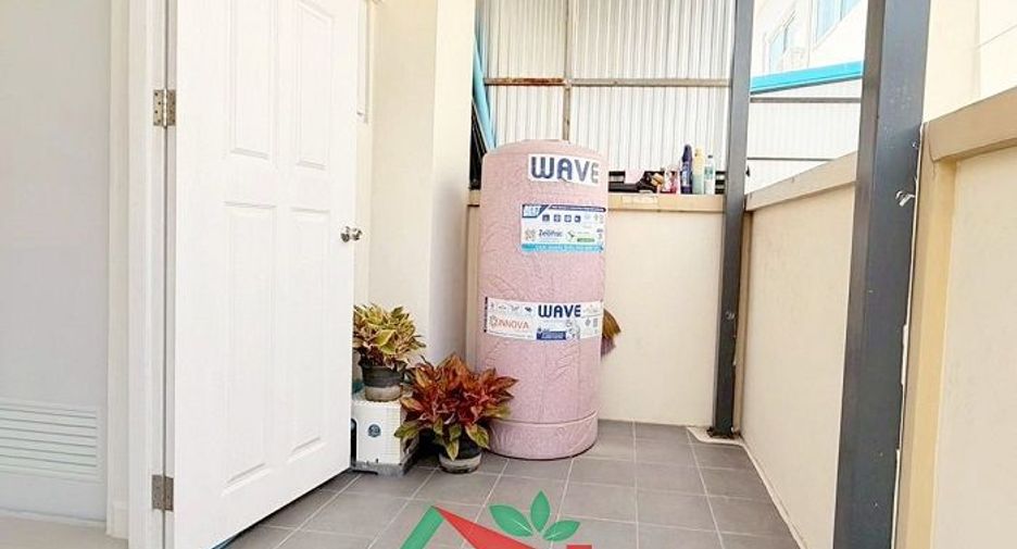 For sale 2 bedrooms townhouse in Lat Lum Kaeo, Pathum Thani