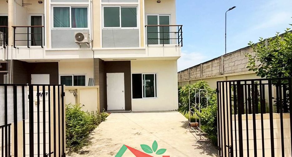 For sale 2 bedrooms townhouse in Lat Lum Kaeo, Pathum Thani