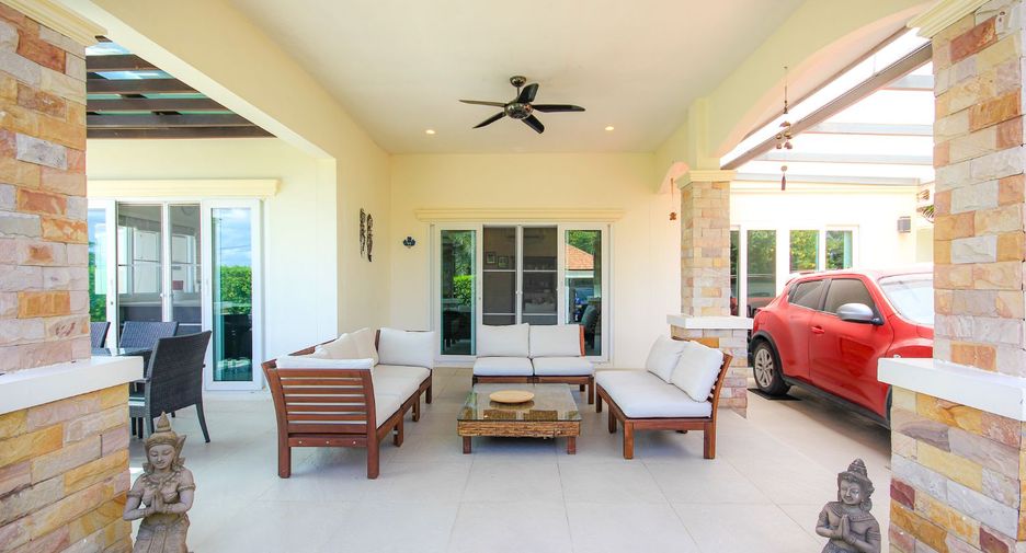 For sale 3 ベッドルーム villa in Hua Hin, Prachuap Khiri Khan
