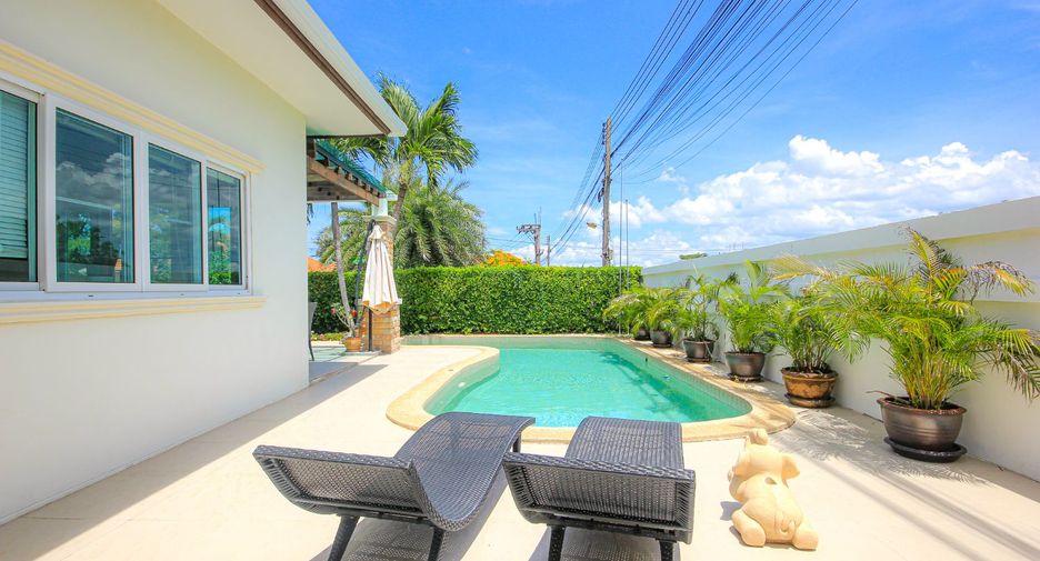 For sale 3 ベッドルーム villa in Hua Hin, Prachuap Khiri Khan