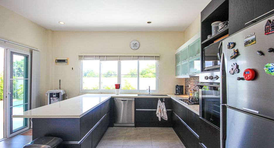 For sale 3 ベッドルーム villa in Hua Hin, Prachuap Khiri Khan